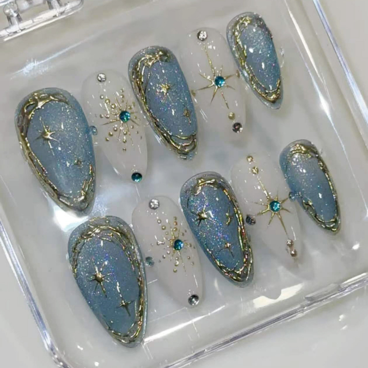 Nail Art Gliter - 24 Uñas Postizas Adornadas con Purpurina