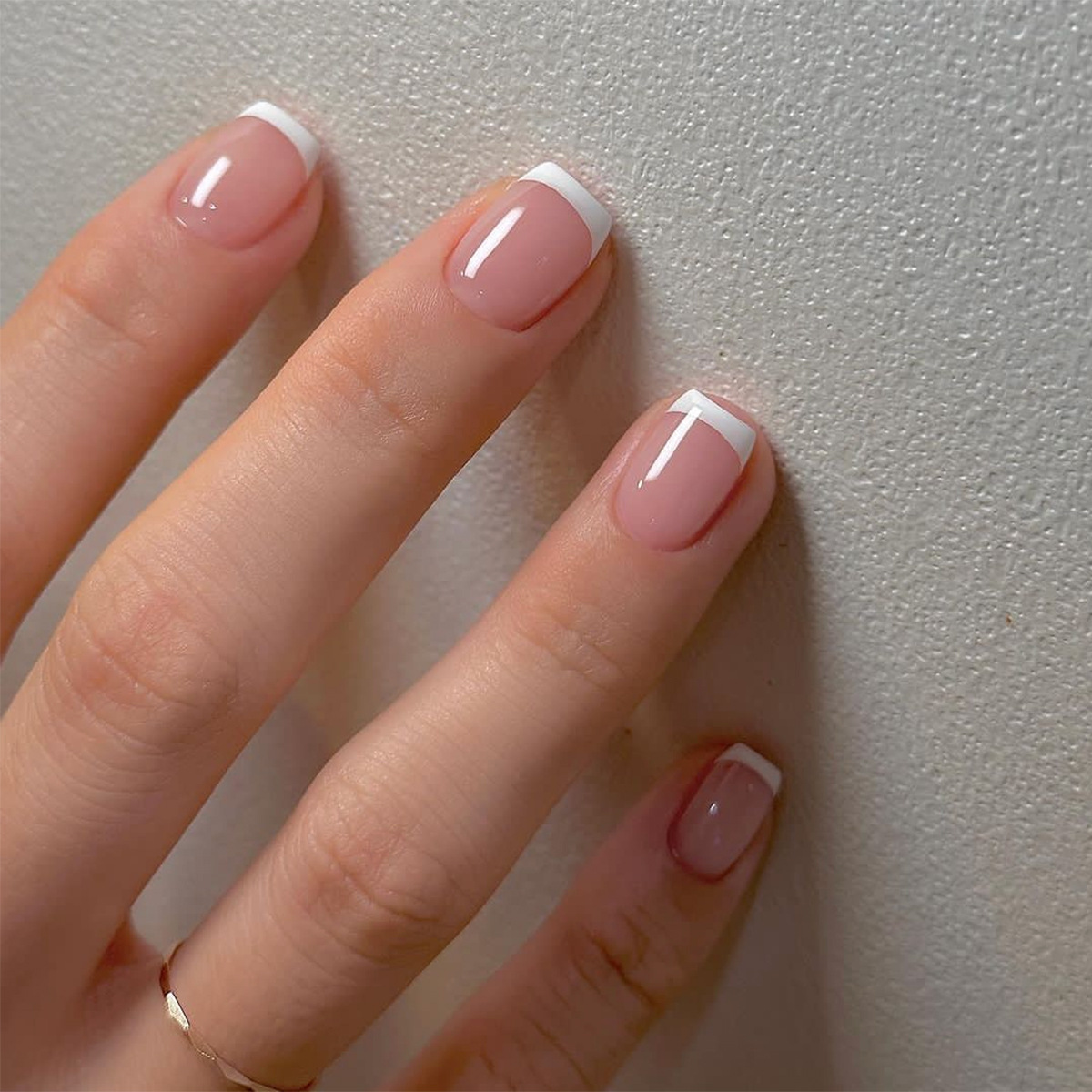 Juego de 24 Uñas Postizas Cort - Nail Art French reseña y precio